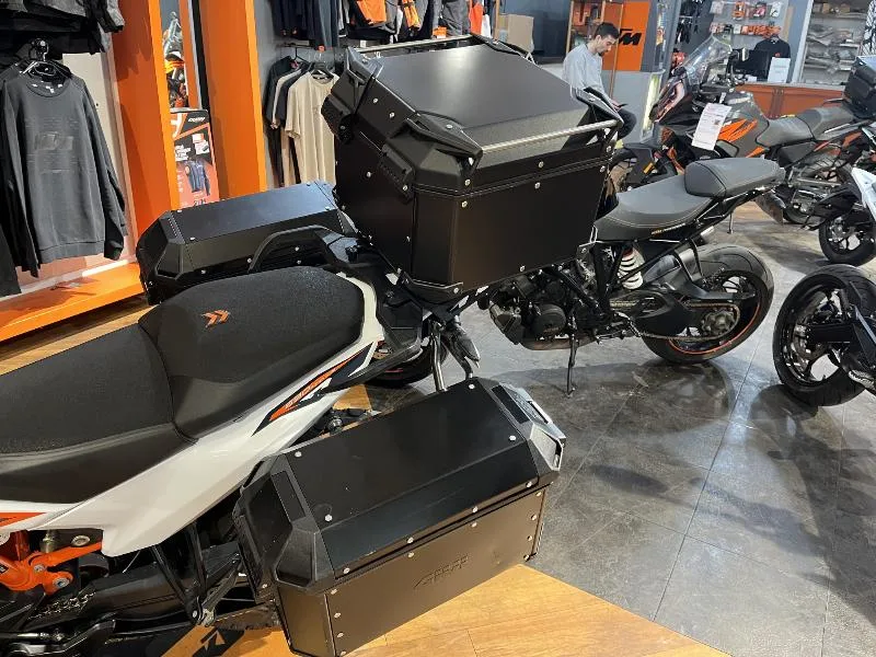 890 ADVENTURE R