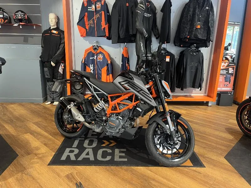 125 DUKE ABS