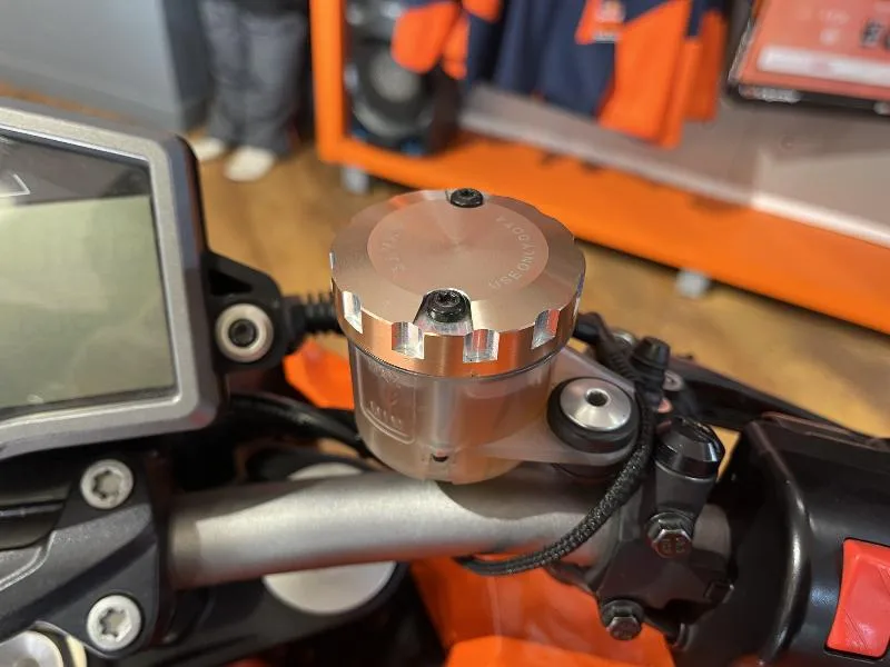 1290 SUPER DUKE R