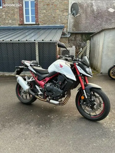 CB 750 HORNET