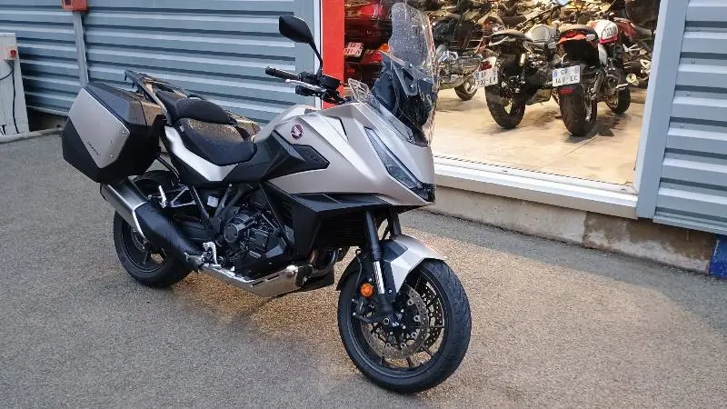 NT 1100 DCT