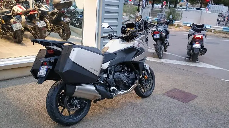 NT 1100 DCT