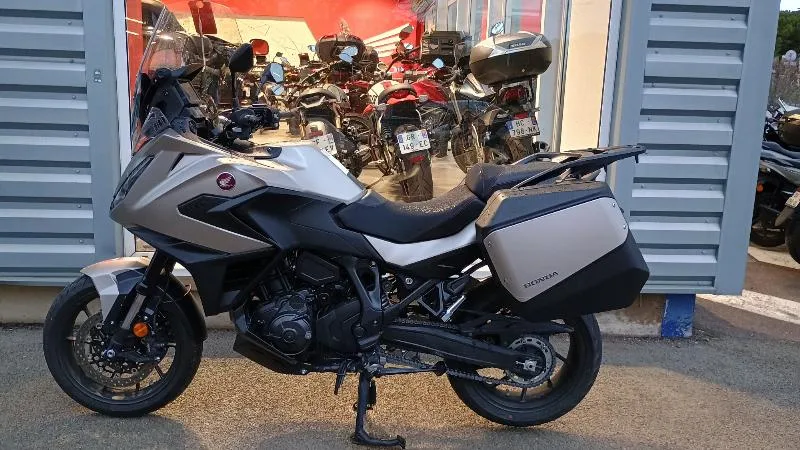 NT 1100 DCT