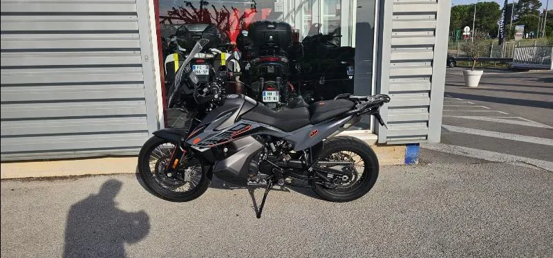 890 ADVENTURE
