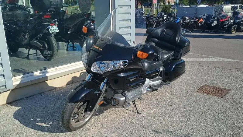 GL1800 GOLDWING