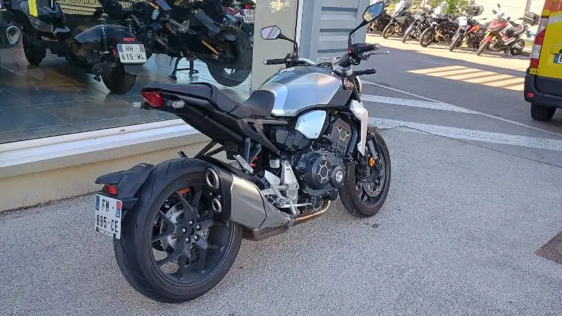 CB 1000 R