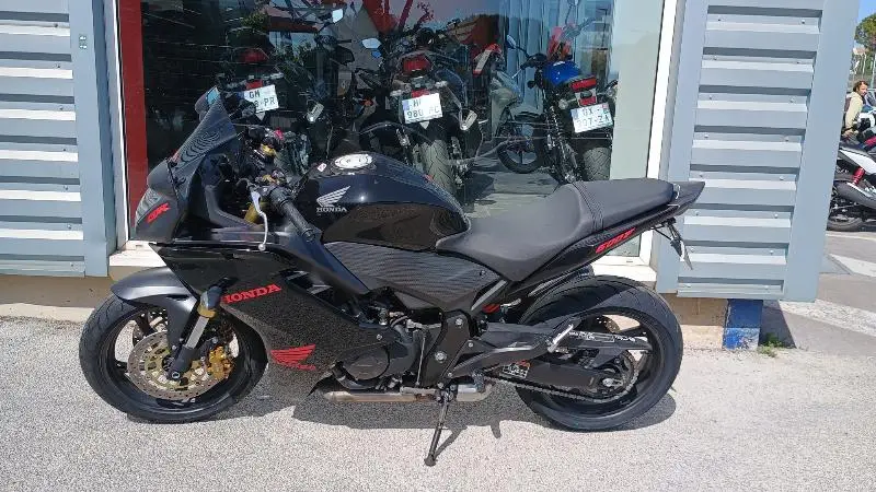 CBR 600 F