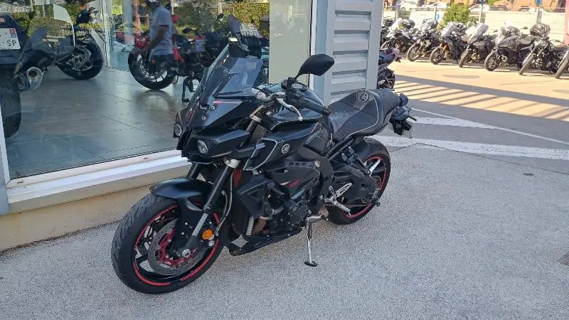 MT10