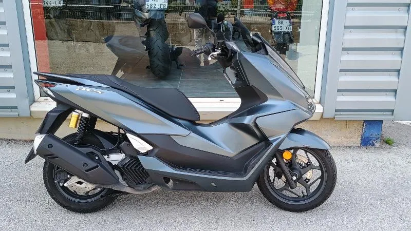 PCX 125