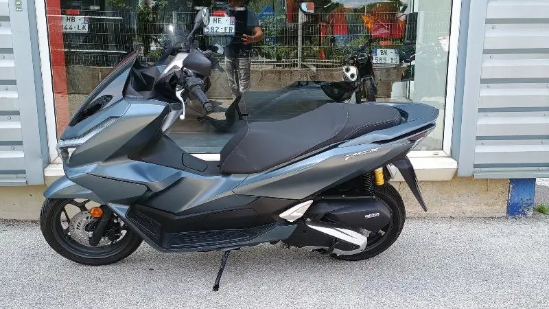 PCX 125