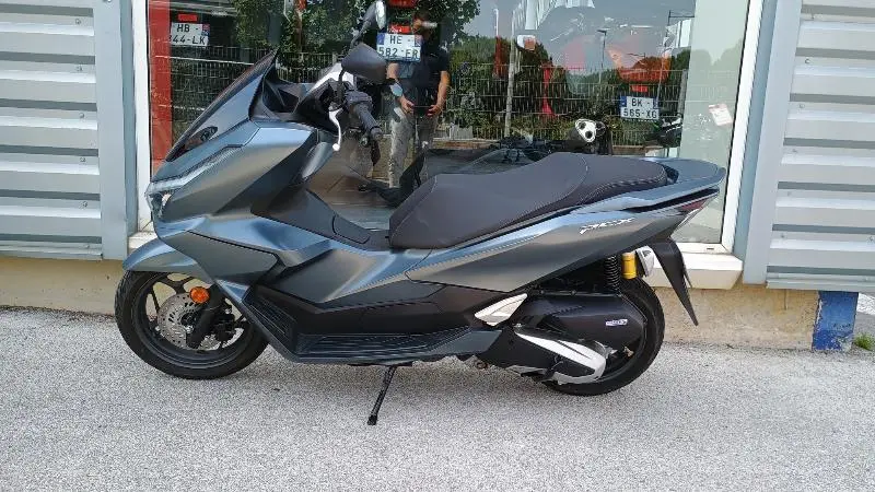 PCX 125