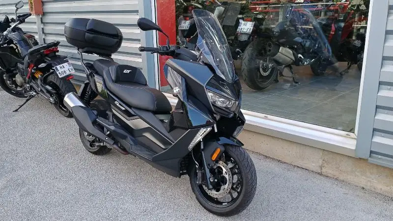 C 400 GT