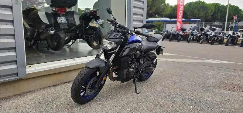 MT07