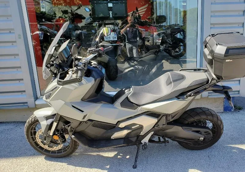 XADV 750 DCT