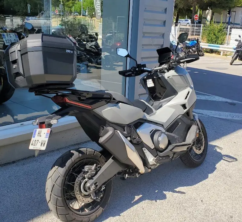 XADV 750 DCT