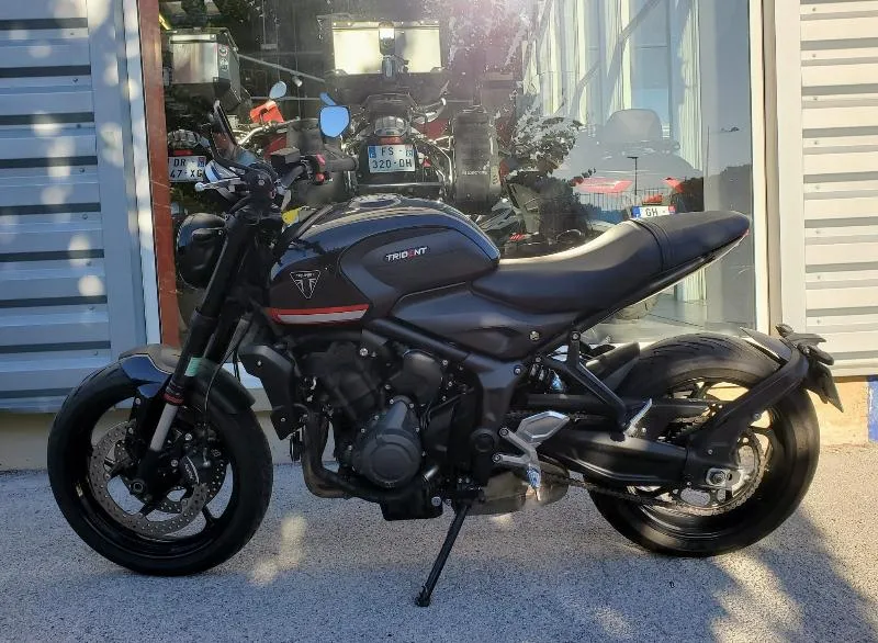 TRIDENT 660