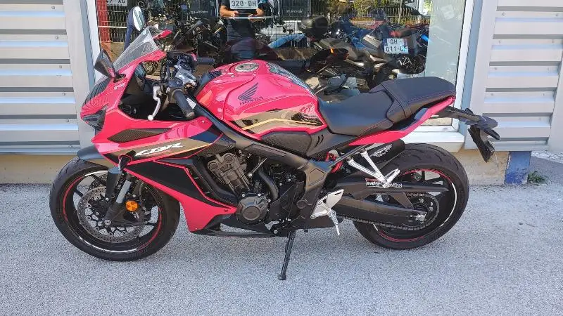 CBR 650  R