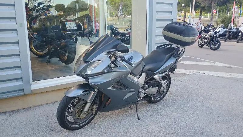 VFR 800 VTEC
