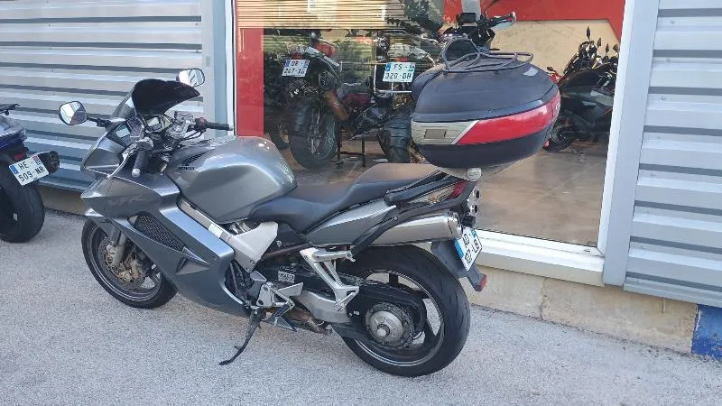 VFR 800 VTEC