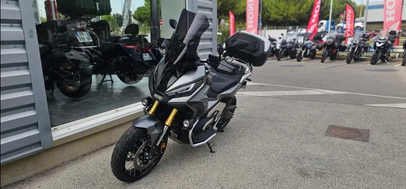 XADV 750 DCT