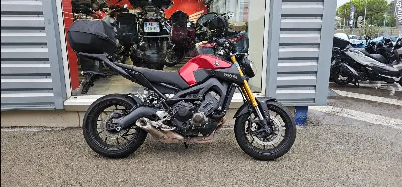 MT09
