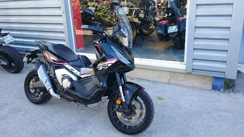 XADV 750 DCT