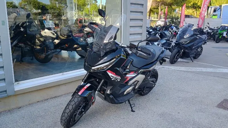 XADV 750 DCT