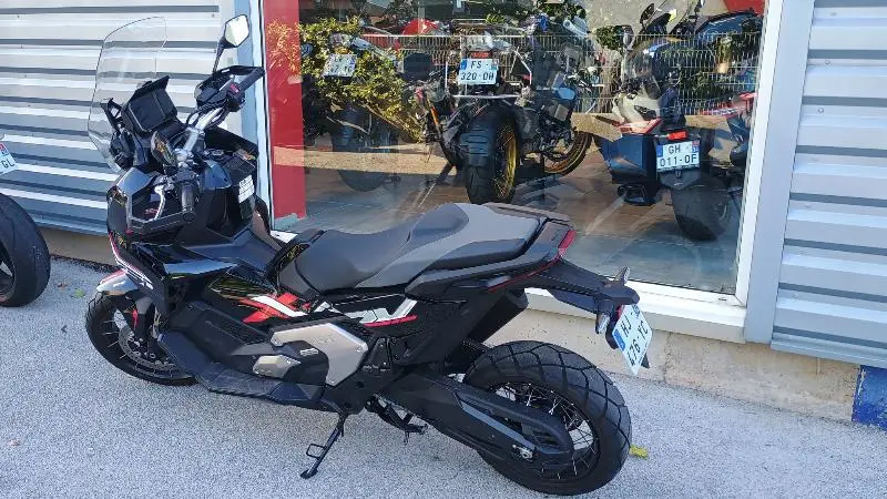 XADV 750 DCT