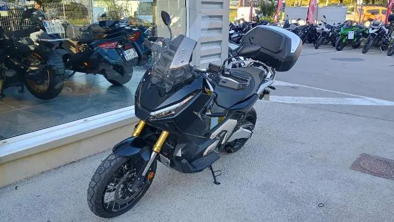 XADV 750 DCT