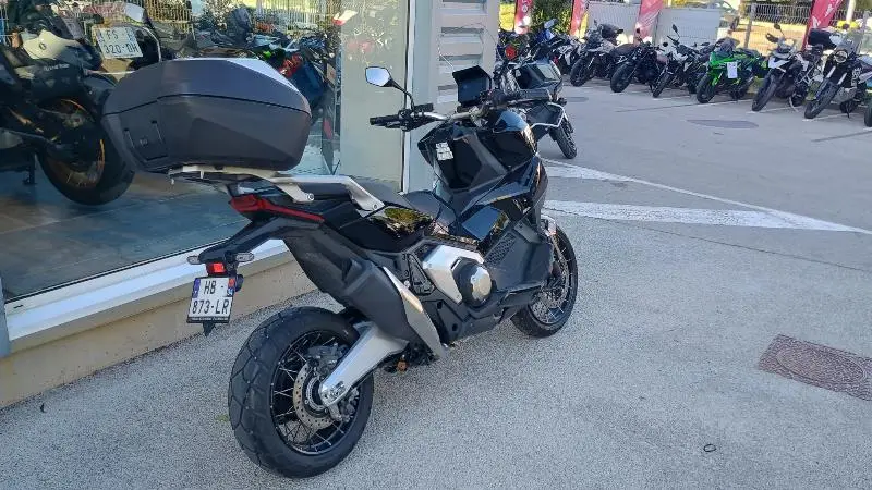 XADV 750 DCT