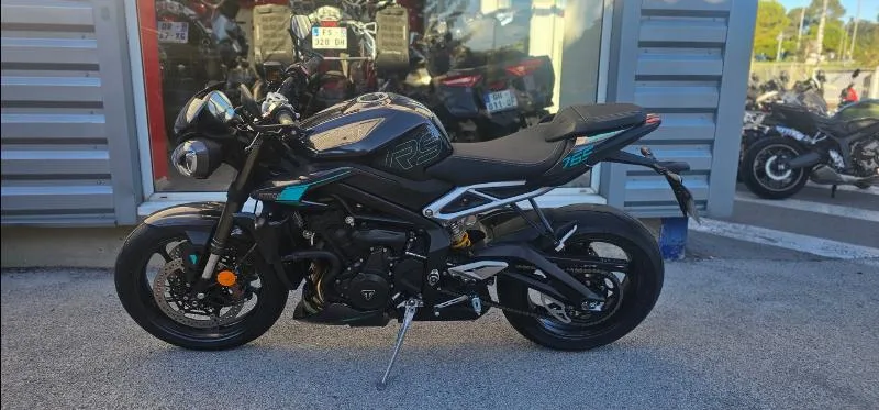 STREET TRIPLE 765 RS