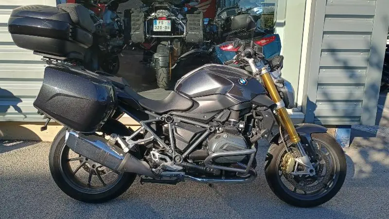 R 1200 R