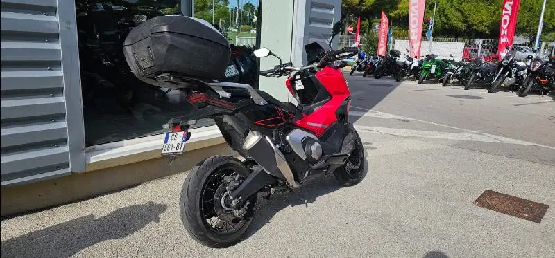 XADV 750 DCT