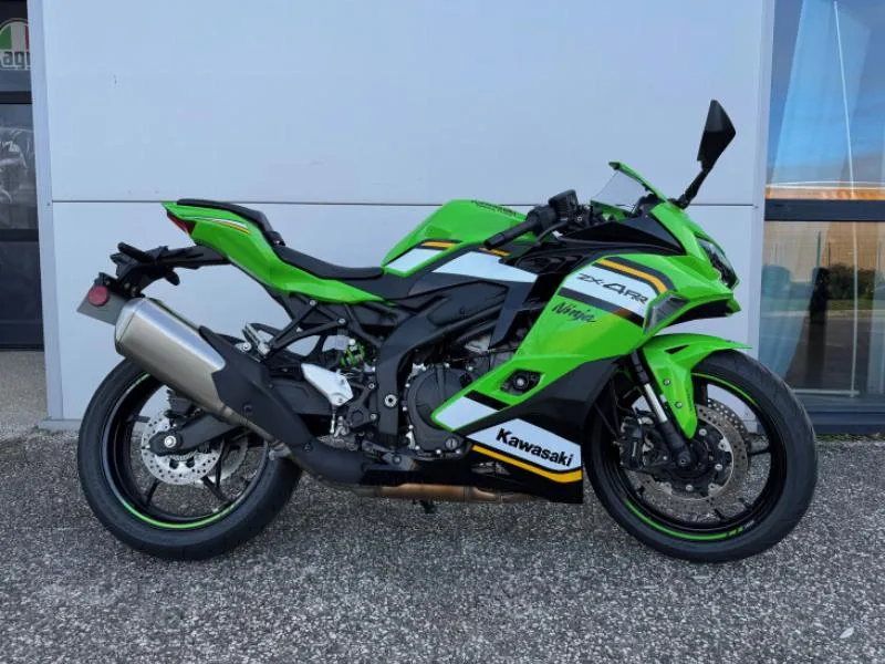 ZX4R
