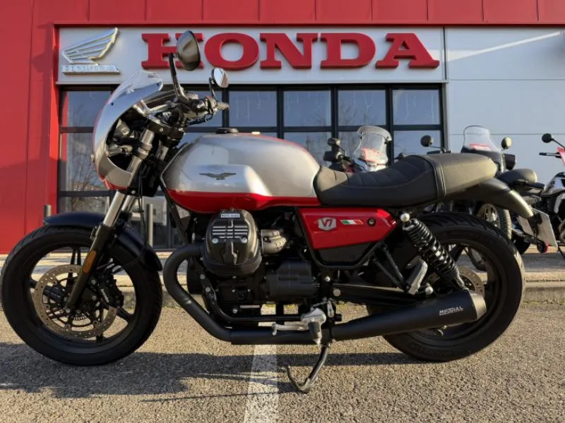 V7 Special 850 2024