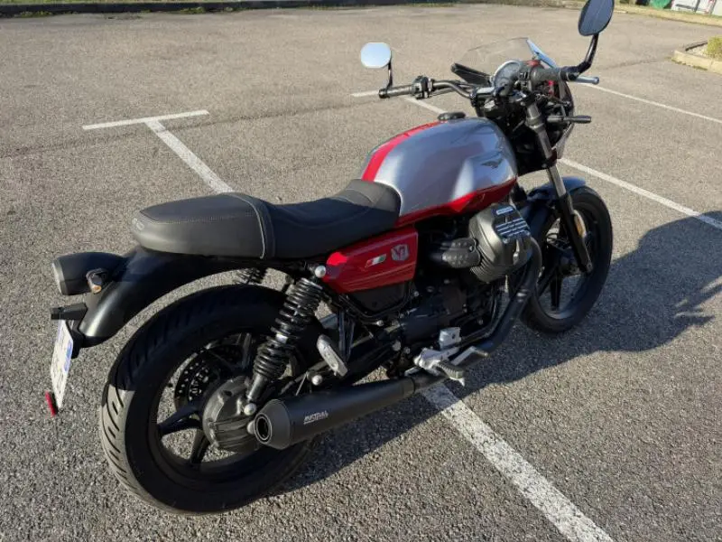 V7 Special 850
