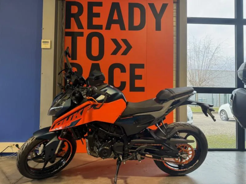 125 DUKE