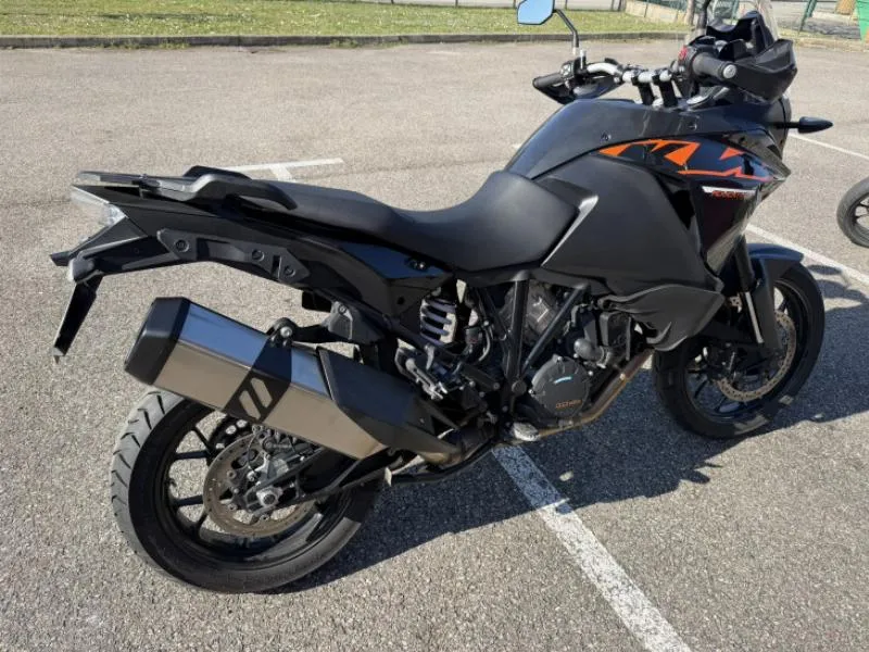 1090 ADVENTURE