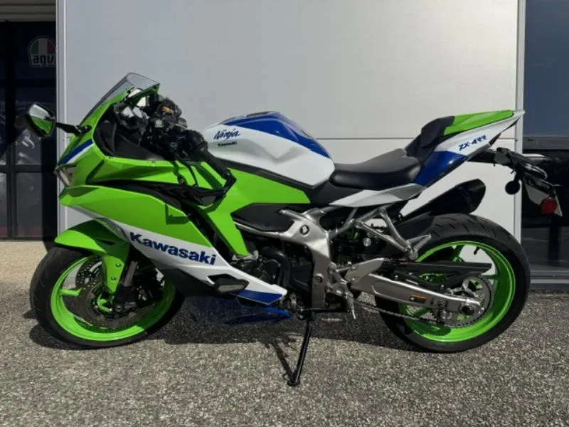 NINJA 400