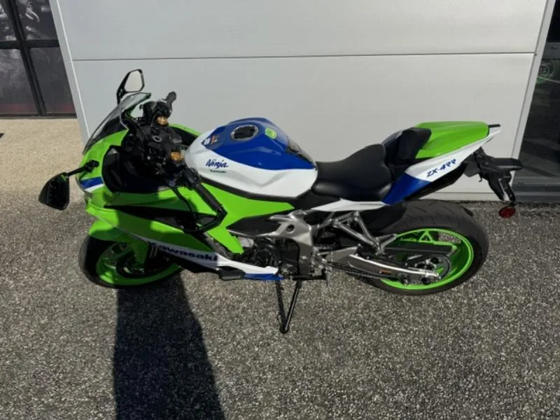 NINJA 400