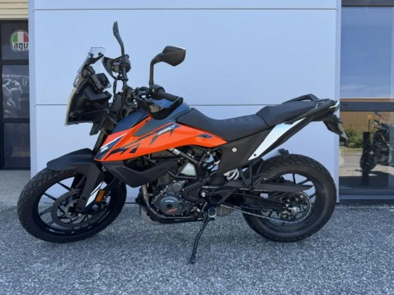 390 ADVENTURE