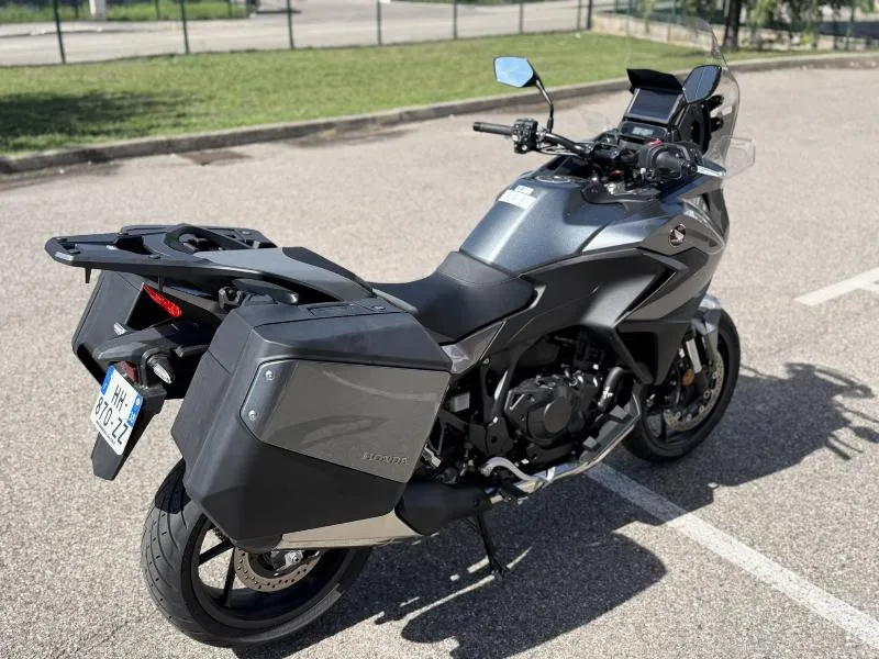 NT 1100