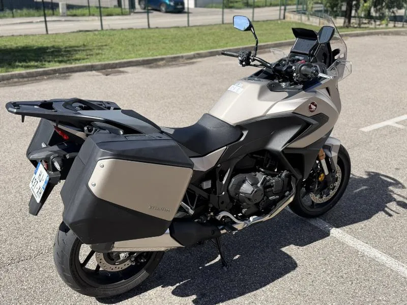 NT 1100 DCT