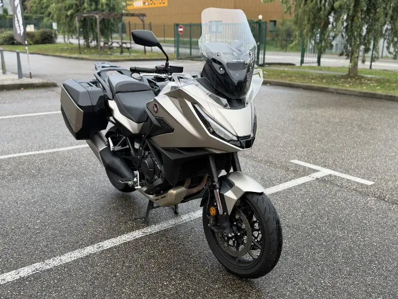 NT 1100