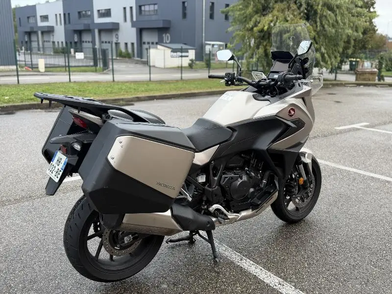 NT 1100