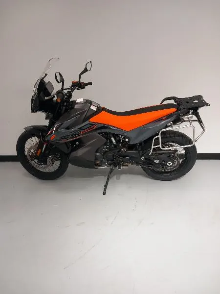 890 ADVENTURE