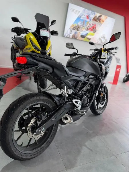 CB 125
