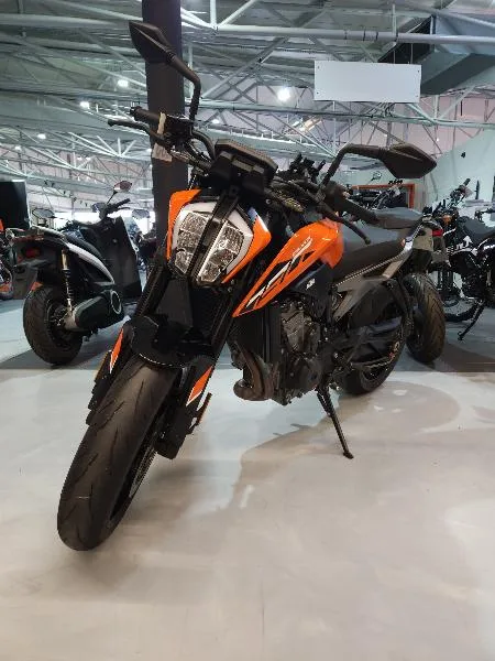 790 DUKE L