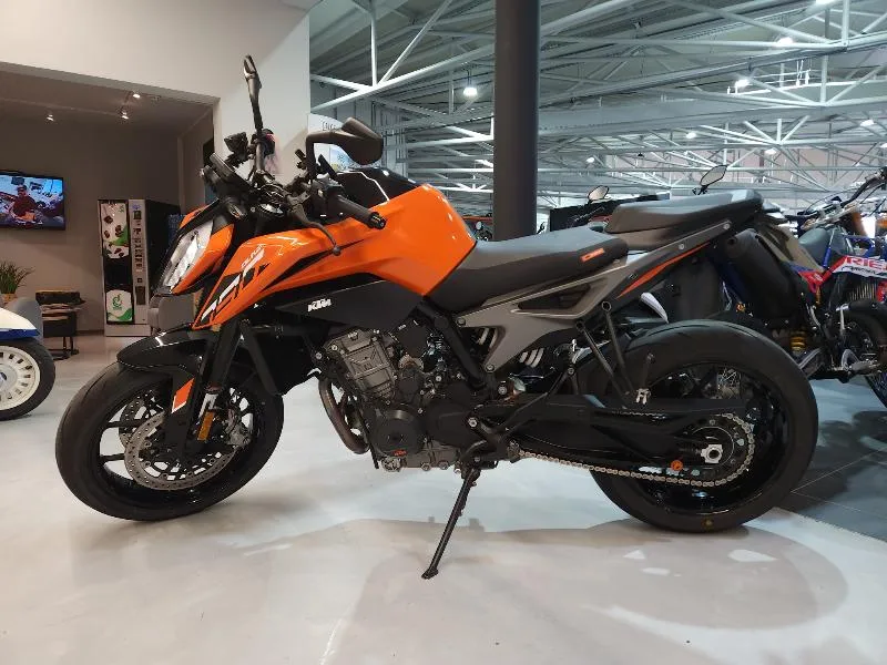 790 DUKE L