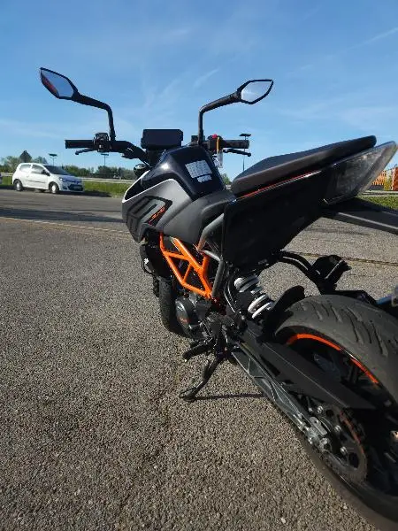 125 DUKE
